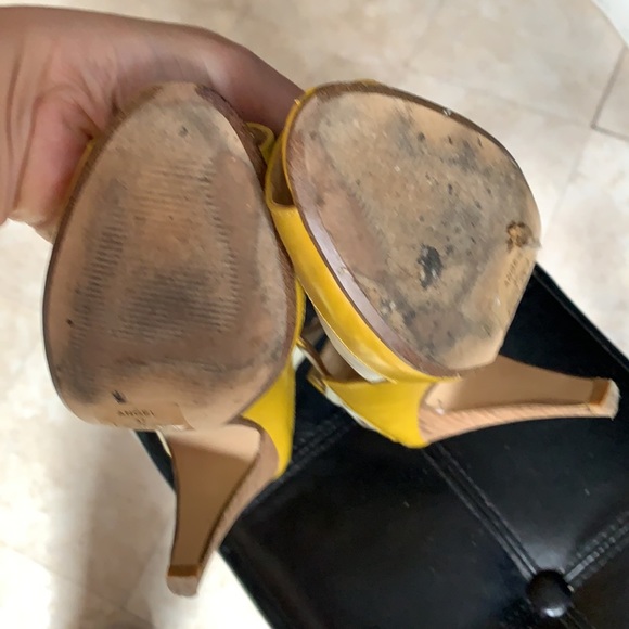 Cute shoes used a few times . - Picture 4 of 8